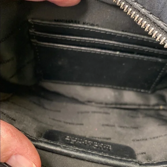 Michael Kors Ginny Medium Messenger Crossbody‎ MK Signature Bag 30H6TGNM2V Black - Picture 11 of 16